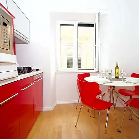 Miro Hotel 4*